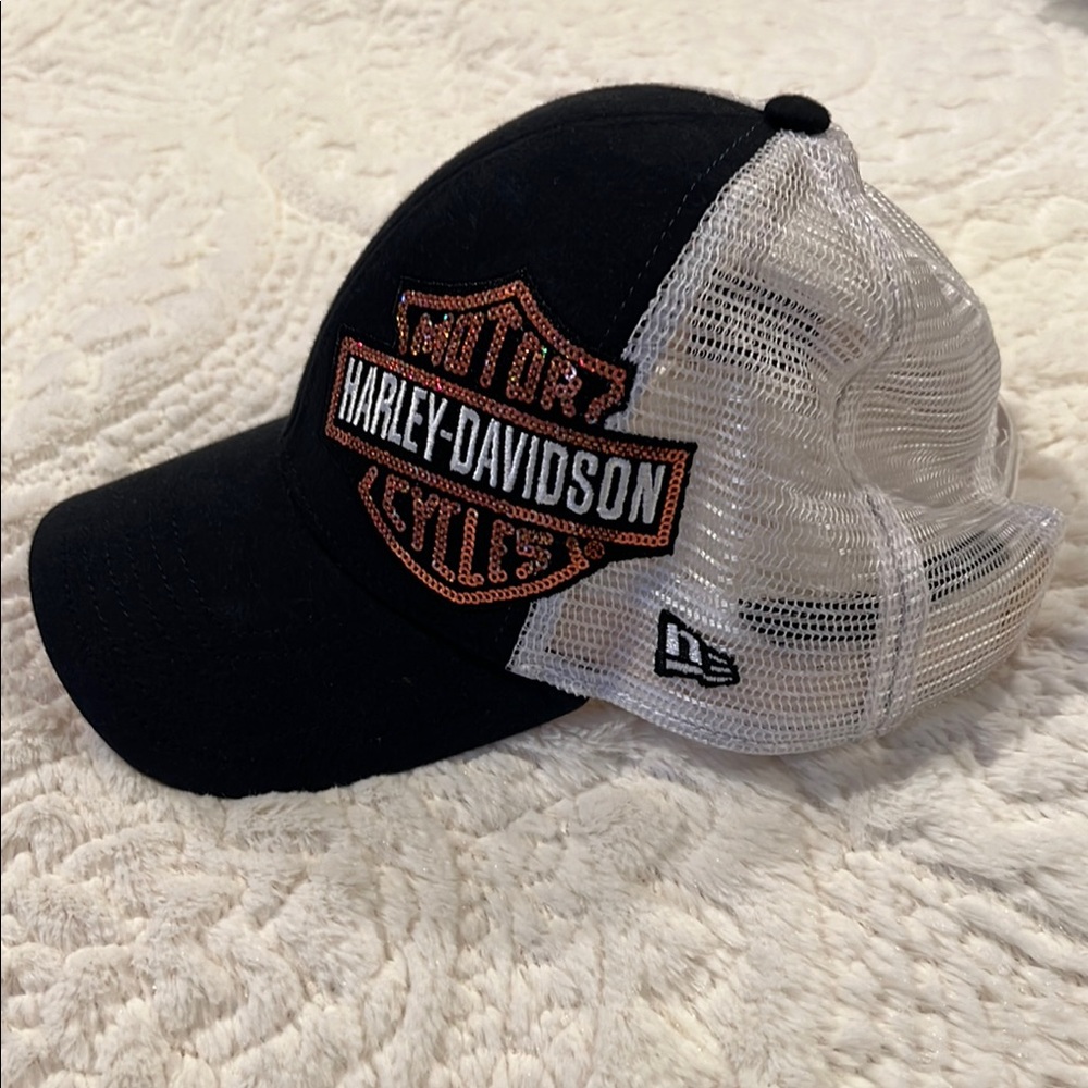Harley-Davidson Black and White Trucker Hat